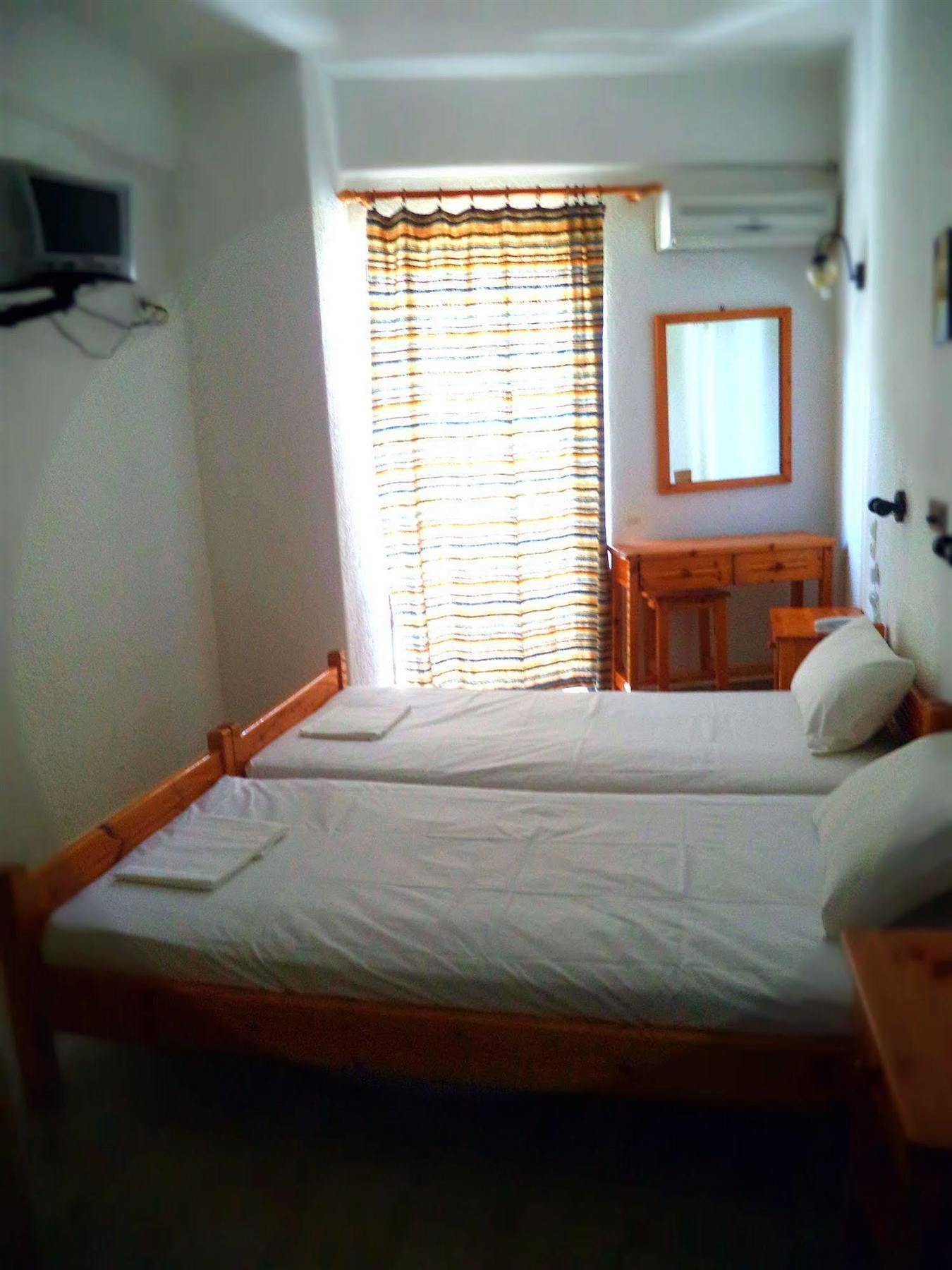 Gefyra Hotel Agios Nikolaos Buitenkant foto